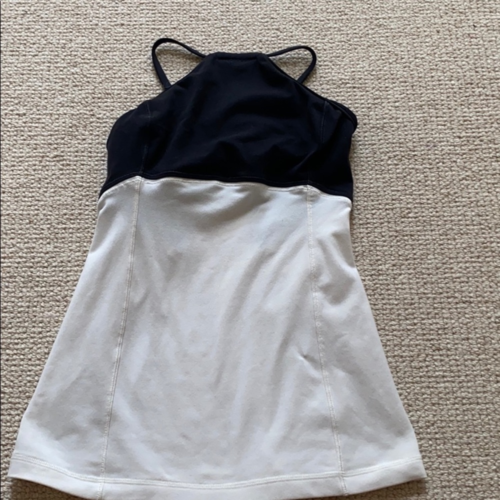 Lululemon high neck tank